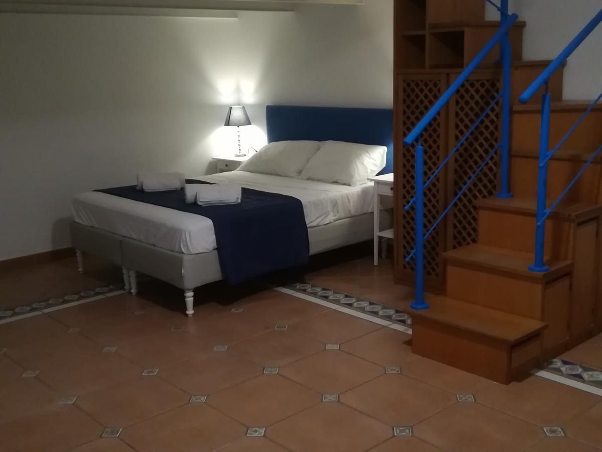 House Angioino Bed & Breakfast Napels
